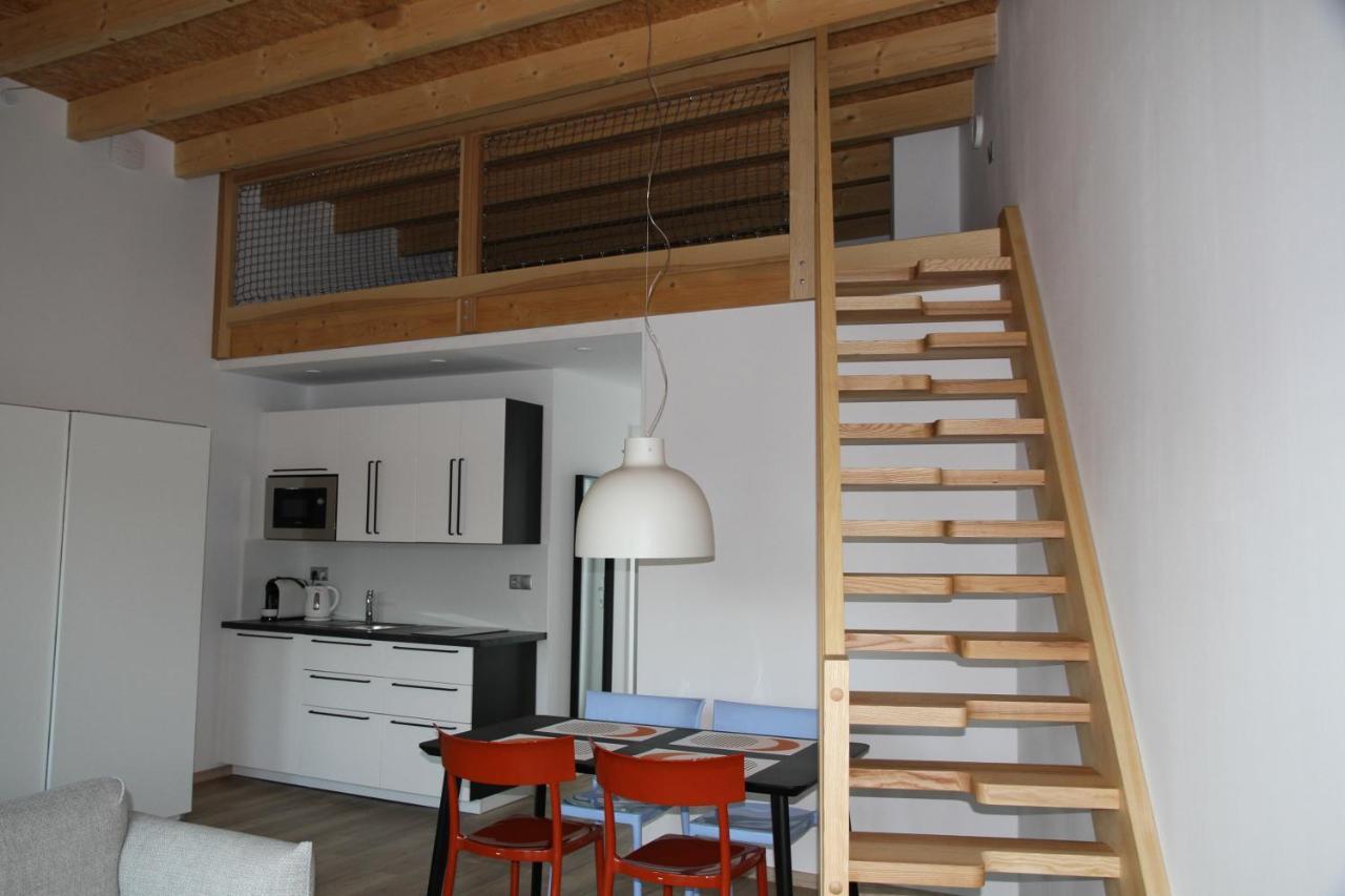 Apartmany Hluboka Nad Vltavou S Vyhledem Na Zamek Exterior foto